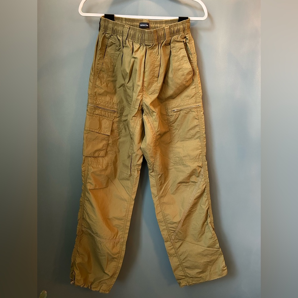 Urban Outfitters Women’s XS Cargo Pants NWT - Picture 8 of 8